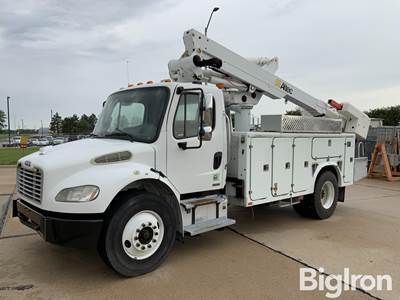 2010 Freightliner M2-106 2WD S/A Bucket Truck
