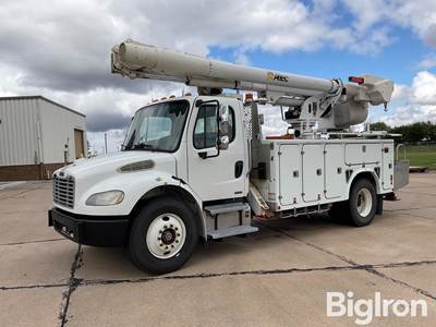2010 Freightliner M2-106 S/A 2WD Bucket Truck
