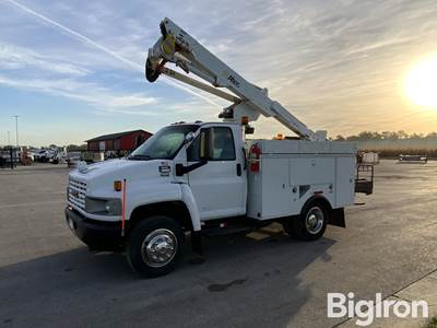 2007 GMC C5500 37' Aerial Bucket Truck