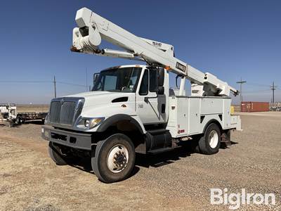 2003 International 7400 Bucket Truck