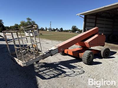 Snorkel 40' Manlift