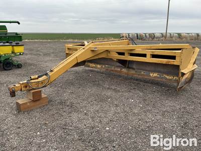 2006 Holcomb Feed Lot Box Scraper