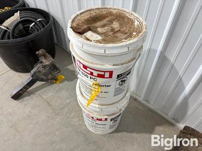 Hilti RM800PC Concrete Repair Mortar