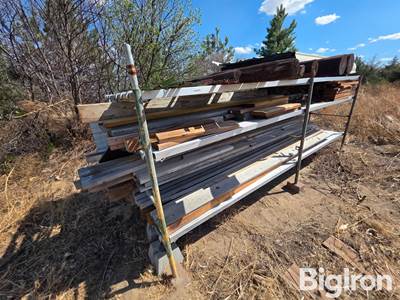 Wood & Metal w/ Stand