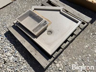 Onyx Shower Base w/Shelf