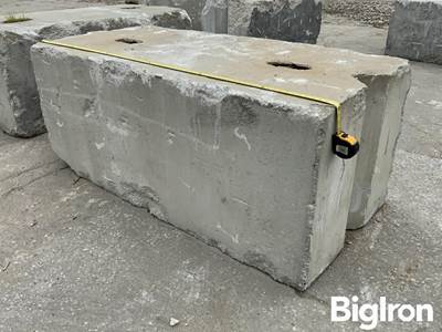 6' x 3' x 2.5' Interlocking Concrete Blocks