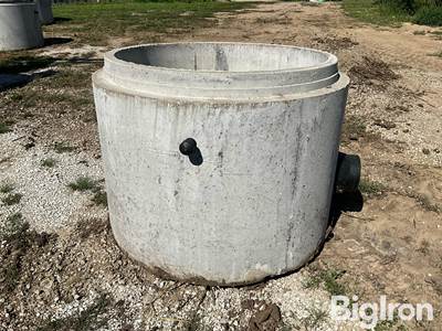 End Line Concrete Manhole