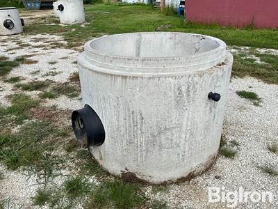 Inline Concrete Manhole