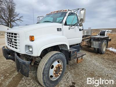 2000 Chevrolet C7H042 C-Series S/A Cab & Chassis Truck