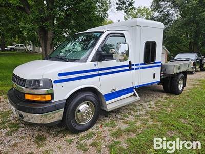 2013 Chevrolet Express G4500 Transporter w/Sleeper