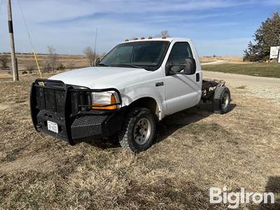 2001 Ford F250 Super Duty 4x4 Cab & Chassis