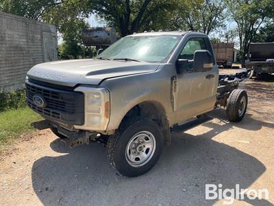 2024 Ford F-350 4x4 Cab & Chassis