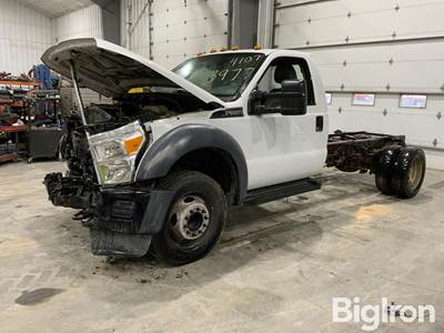2014 Ford F550 Super Duty S/A Cab & Chassis