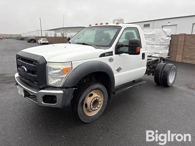 2016 Ford F550 XL Super Duty S/A Cab & Chassis