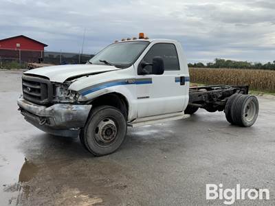 2002 Ford F550 XL Super Duty 4x4 Cab & Chassis