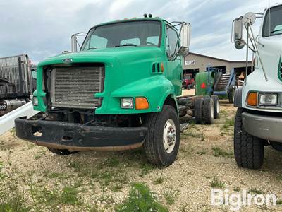 1997 Ford Louisville Straight Truck