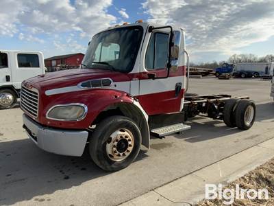 2009 Freightliner M2 Low Profile S/A Cab & Chassis