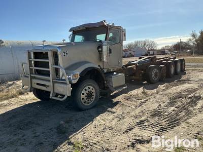 2001 International 5900 5/Axle Cab & Chassis