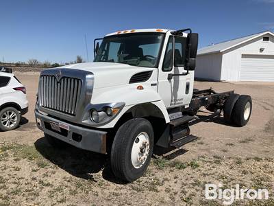 2012 International 700 Workstar S/A Cab & Chassis