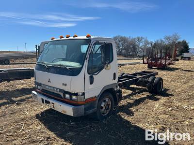 2002 Mitsubishi FE640 S/A Cab & Chassis Truck