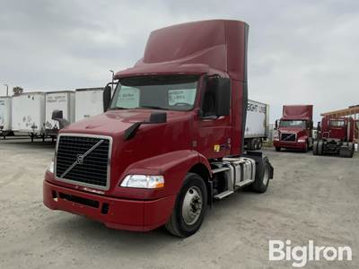 2017 Volvo VNM42T S/A Truck Tractor
