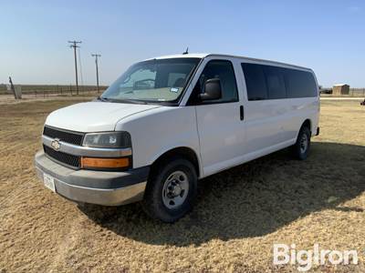 2014 Chevrolet G33706 15 Passenger Van