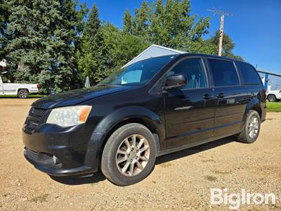 2011 Dodge Grand Caravan R/T Van