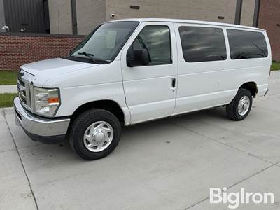 2011 Ford E350 XLT Super Duty Van