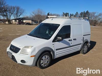2010 Ford Transit Connect XLT 2WD Van