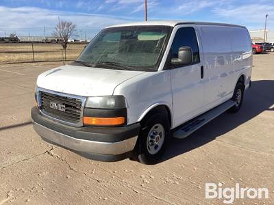 2017 GMC Savana 2500 2WD Cargo Van