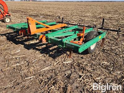 Glencoe C 3-Pt Chisel Plow
