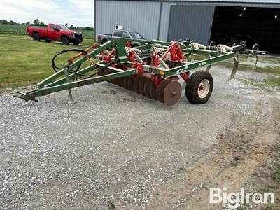 Glencoe Soil Saver Chisel Plow