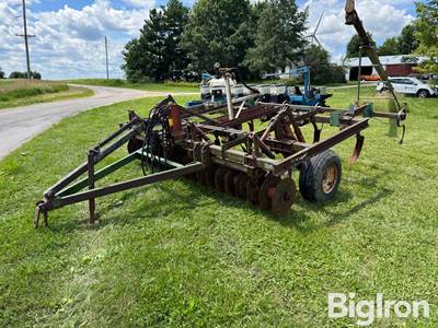 Glencoe Soil Saver 12' Chisel Plow