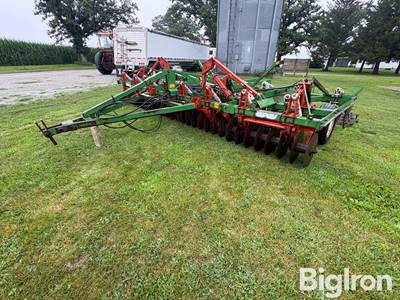 Glencoe SoilSaver Chisel Plow