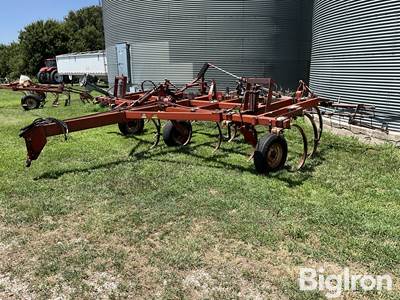 International 55 21’ Chisel Plow