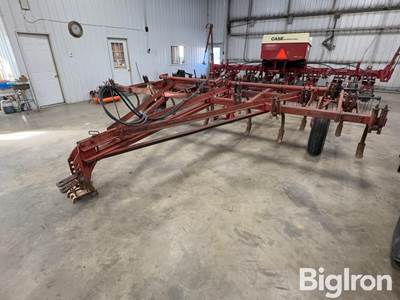 International Model 55 17’ Chisel