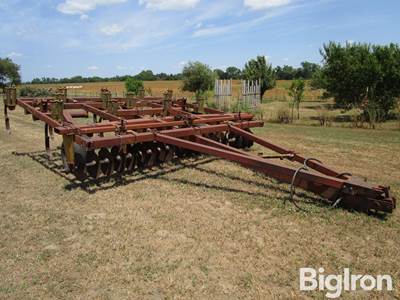 Kewanee 16' Mulch Chisel