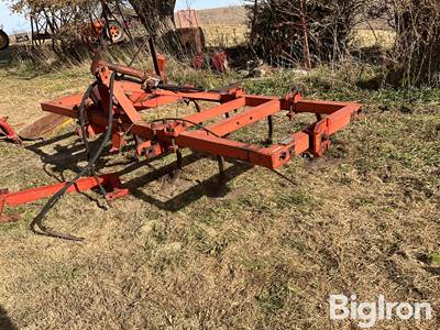 Krause 1382 Chisel Plow