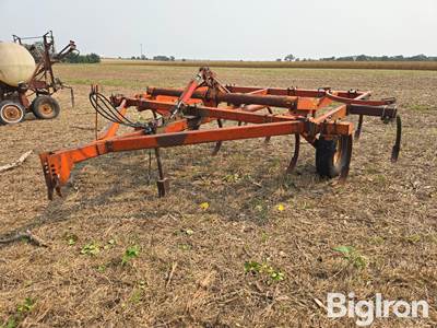 Mohawk 1010 Pull-Type Chisel