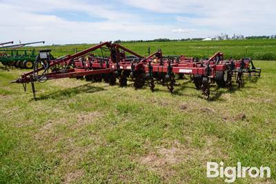 Salford 570 30' Chisel Plow w/3-Bar Harrow & Rolling Basket