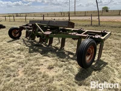 3-Pt 14' 7 Row Chisel Plow