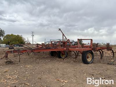 20 Shank Chisel Plow