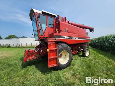 1983 Case IH 1460 Axial- Flow 2wd Combine