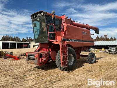 1986 Case IH 1660 2WD Combine