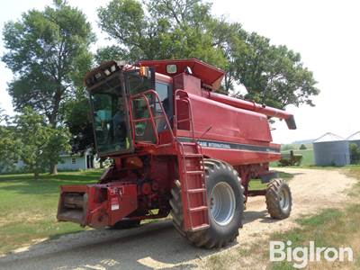 1989 Case IH 1680 Axial Flow Combine