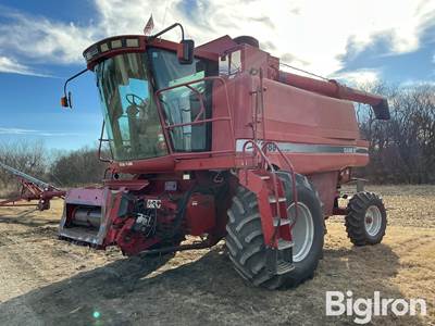 Case IH 2188 Combine