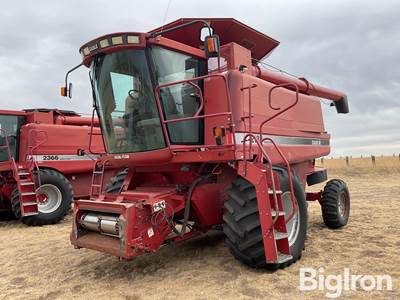 Case IH 2188 Combine