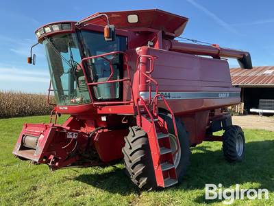 1998 Case IH 2344 Combine
