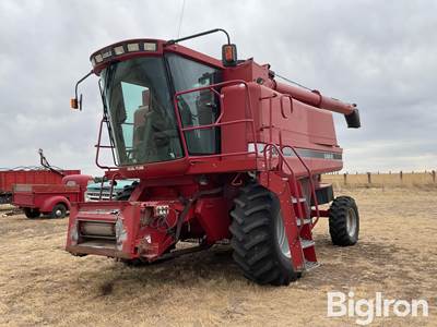 Case IH 2366 Combine