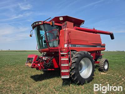 2002 Case IH 2388 2WD Combine